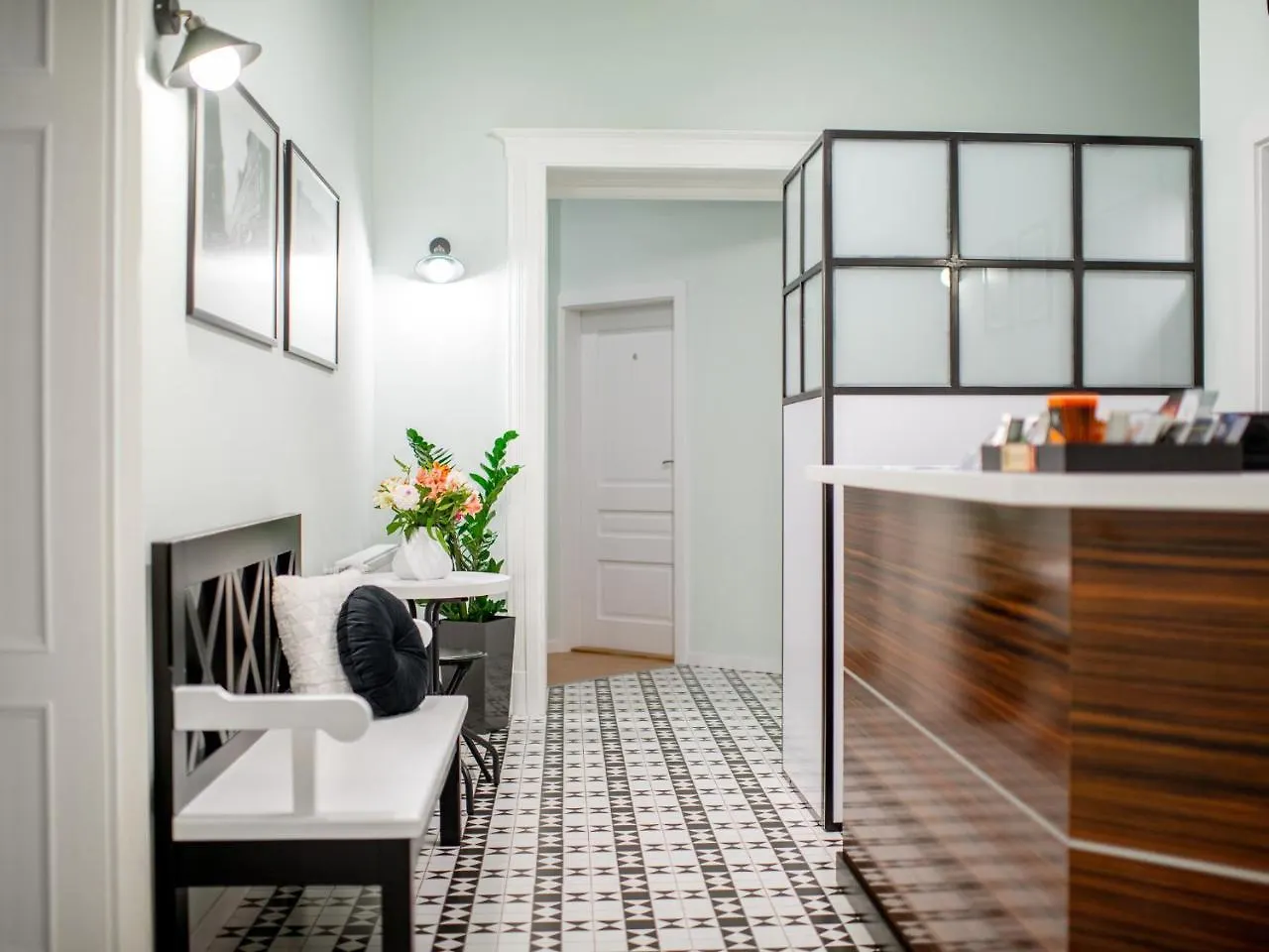 Art Deco Central Rooms 리비프